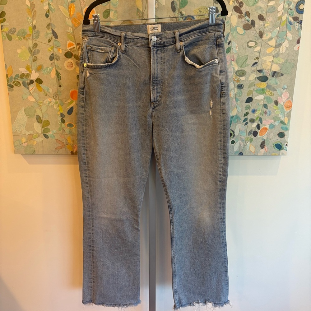Citizens of Humanity Premium Vintage light wash distressed jeans frayed hem zip